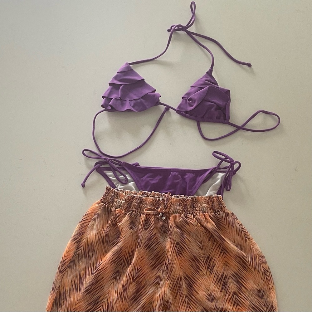 Victorias Secret Ruffle String Bikini - Picture 4 of 5